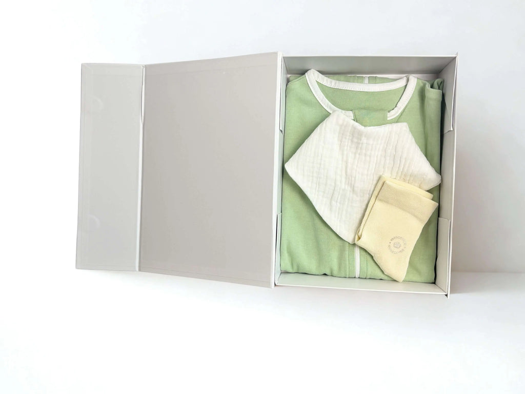 Dreamy Green Baby Kit- Essential Abrilbyclaudia