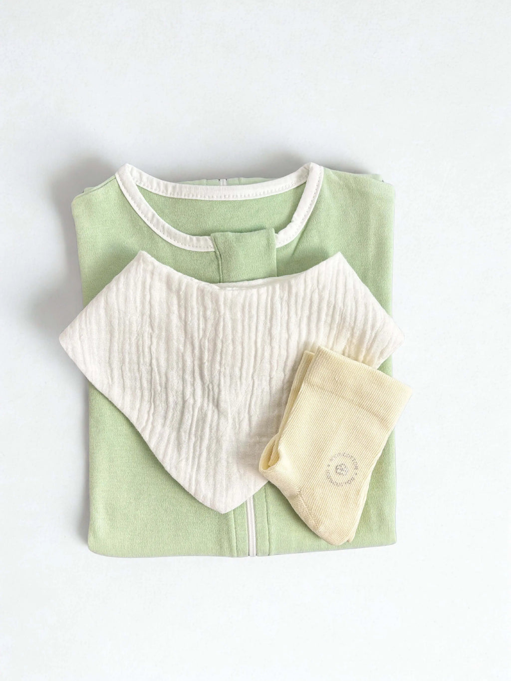 Dreamy Green Baby Kit- Essential Abrilbyclaudia
